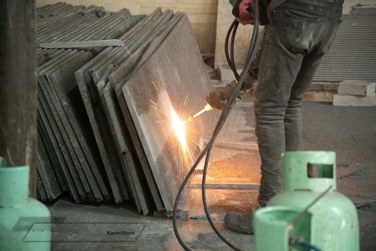 Flamed 1200.800 – 02